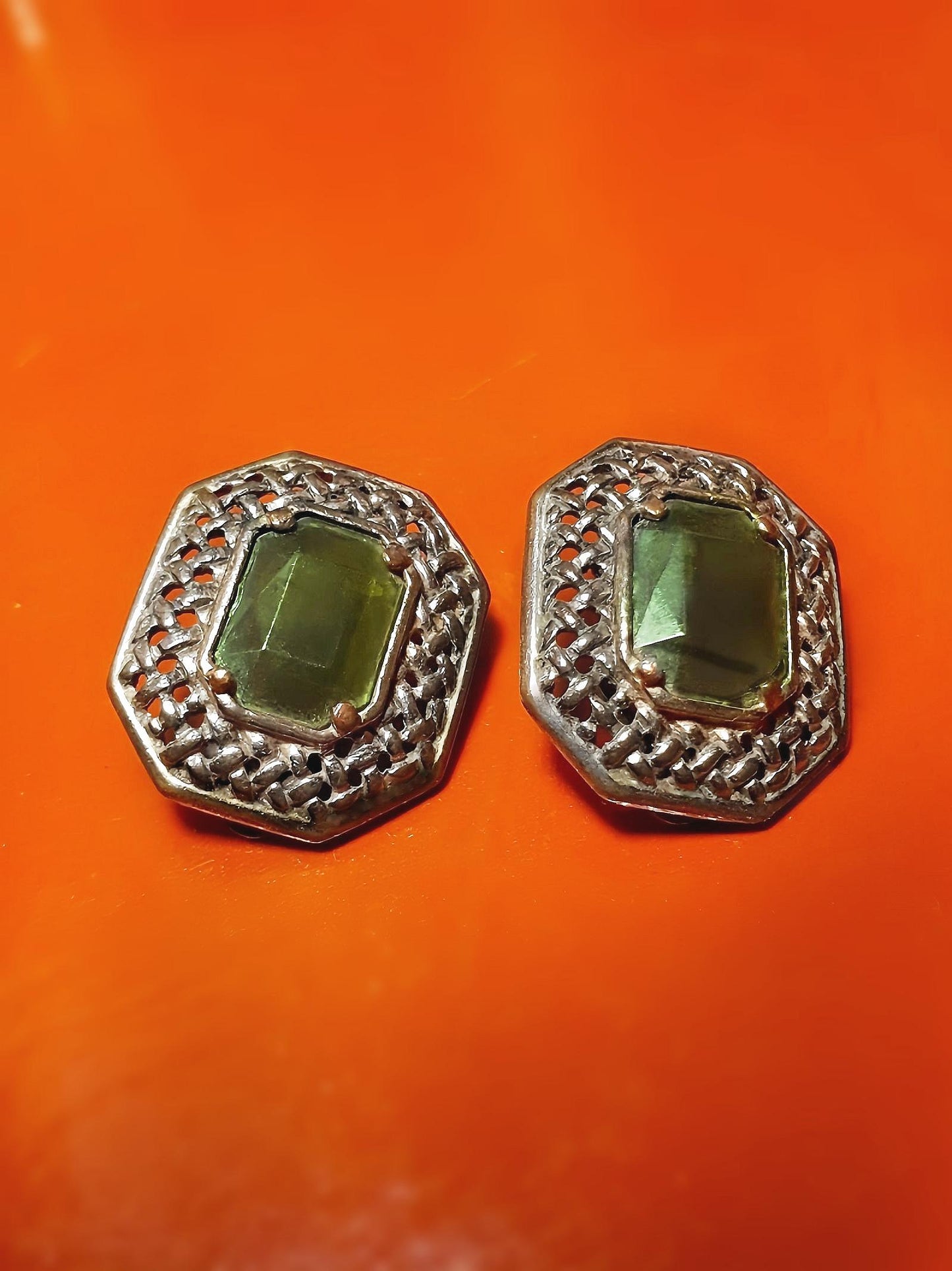 Art Deco 1920s Vintage Green Rhinestone Earrings Clip On Basket Weave