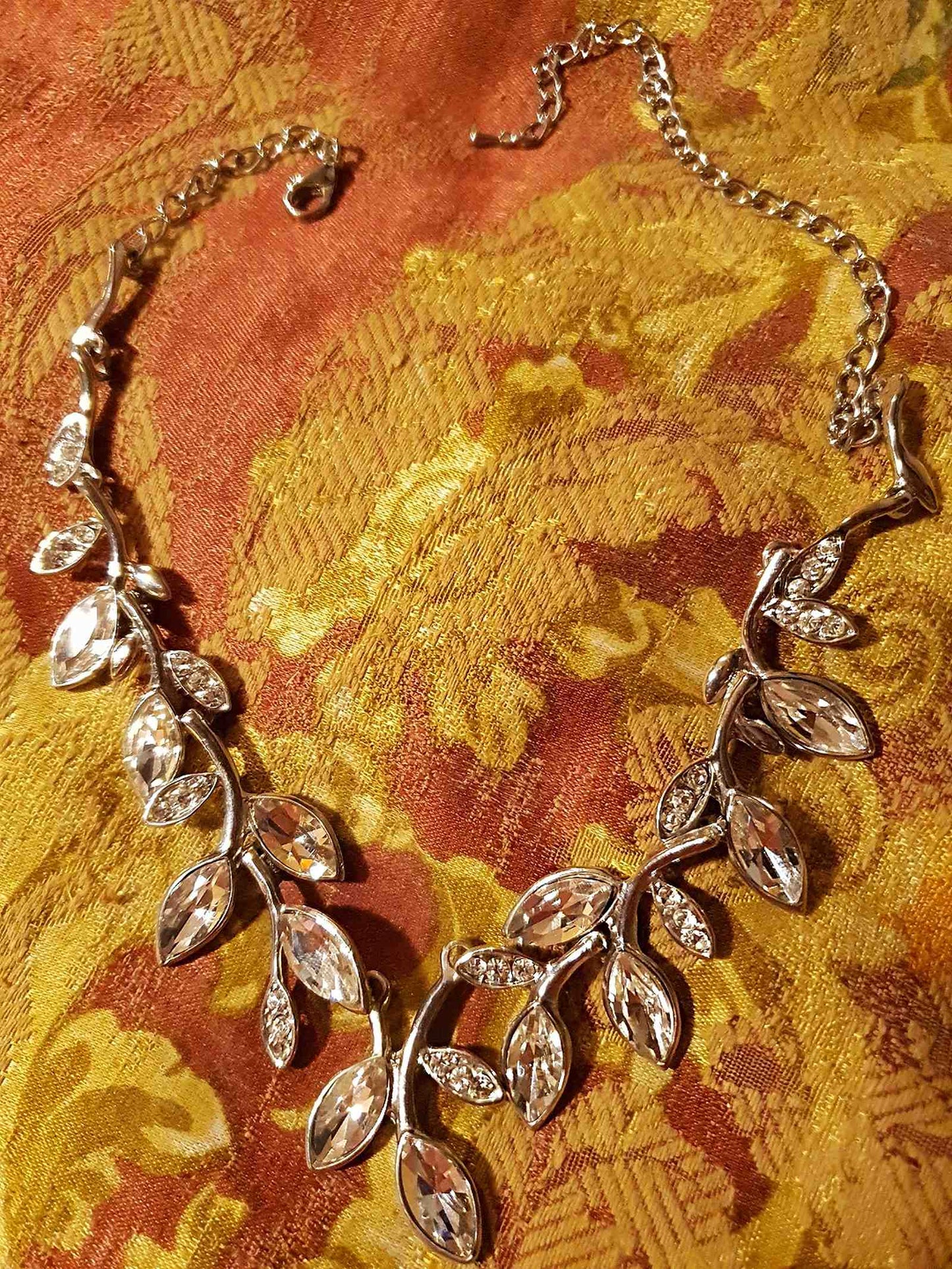 Vintage Diamante Leaf Necklace 17" - Rhinestone Silver Tone