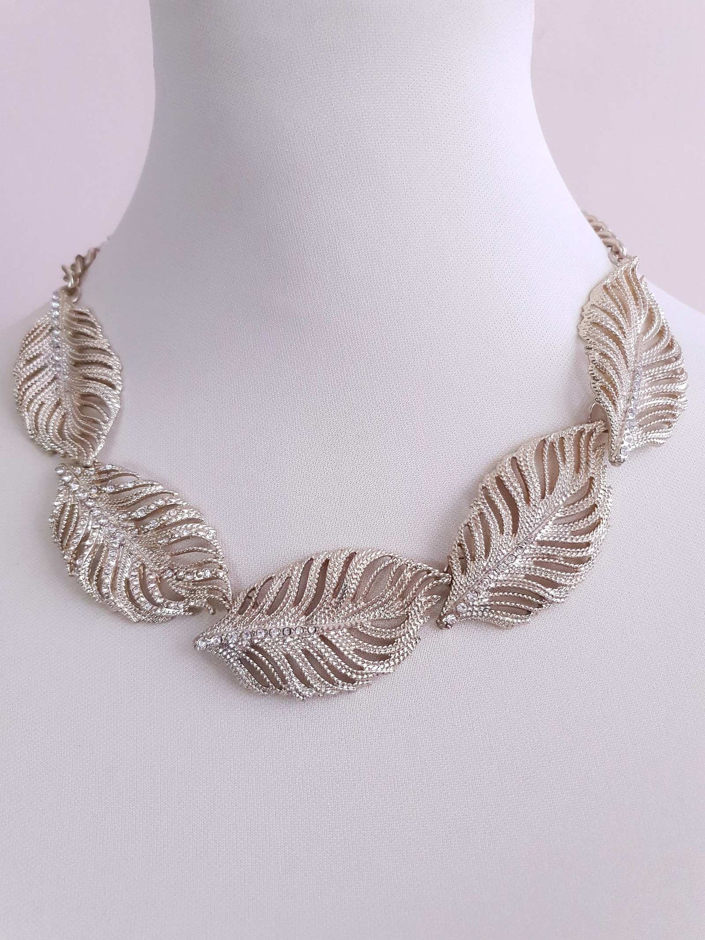 Pre-Loved Y2K Fabulous Diamante Sculptured Leaf Necklace