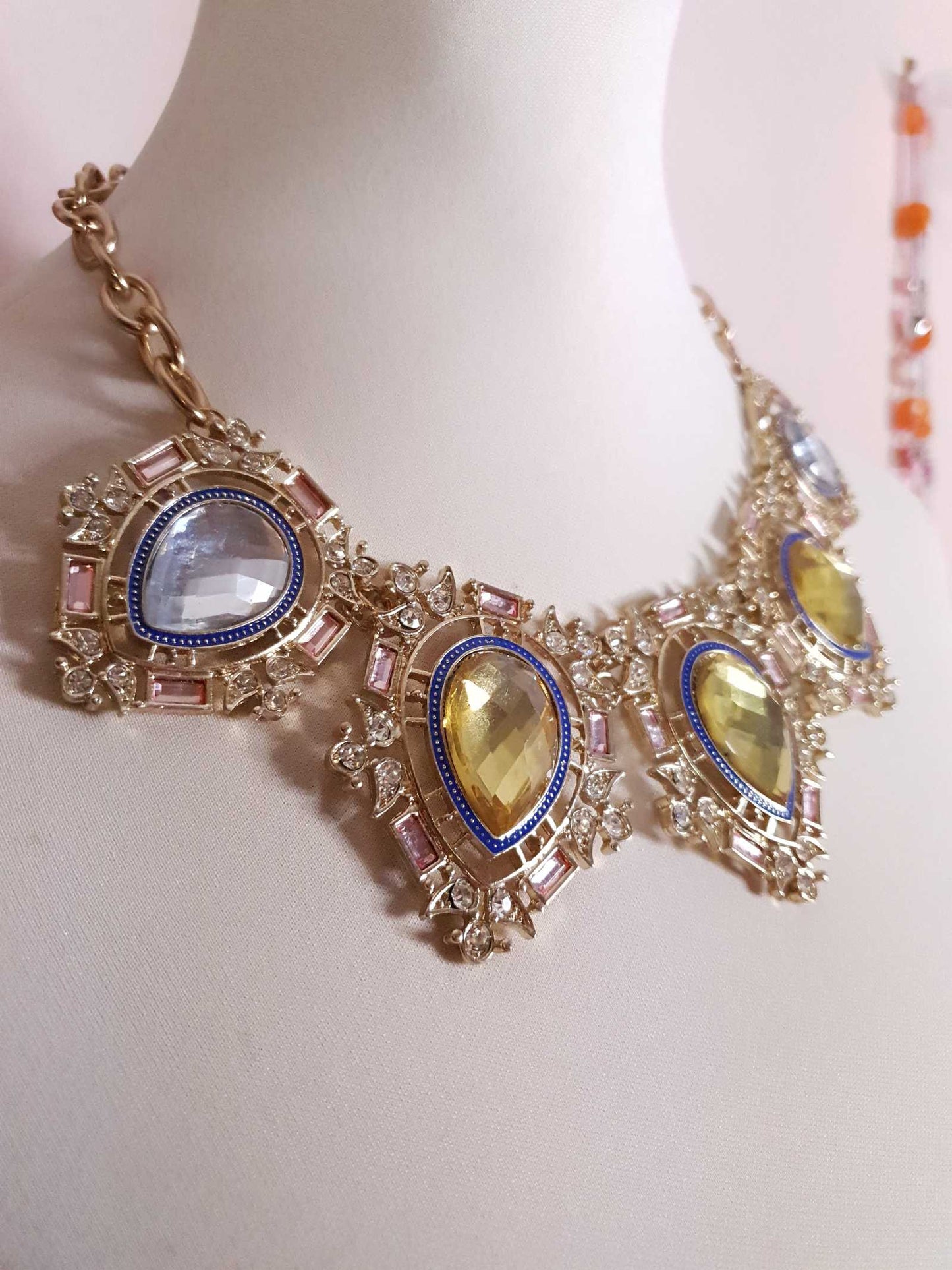 Second Hand Y2K Ornate Bright Diamante Victorian Statement Necklace