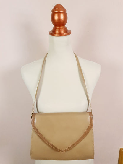 Vintage 1970s Tan Brown Shoulder Bag Handbag