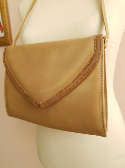 Vintage 1970s Tan Brown Shoulder Bag Handbag